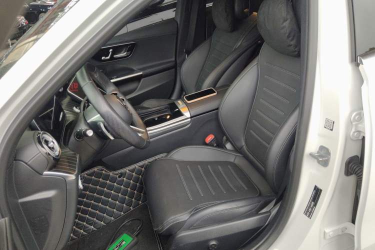 Used Mercedes-Benz C-Class 2024 Restyled C 260 L Sport Edition Left Front Seat