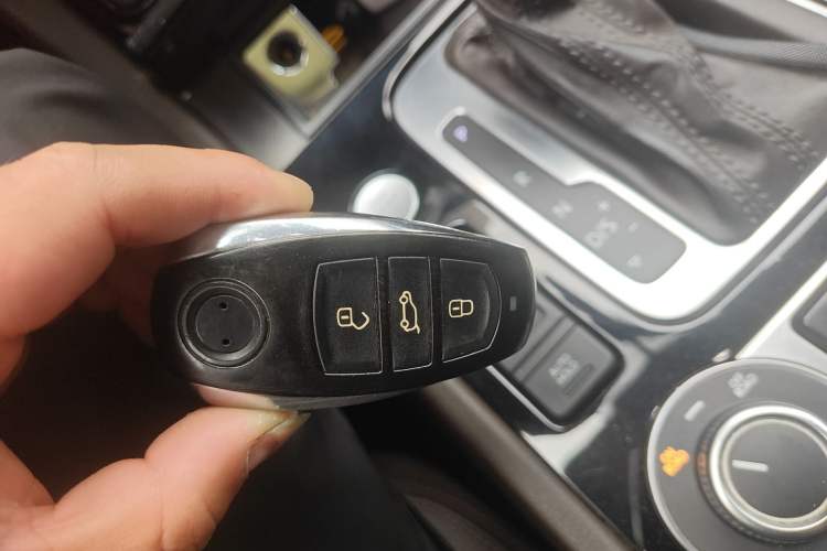 Used Volkswagen Touareg 2017 3.0 TSI Touareg Model Vehicle Key