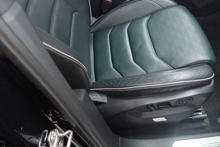 Used Volkswagen Touareg 2019 3.0 TSI Advanced Version China V Standard