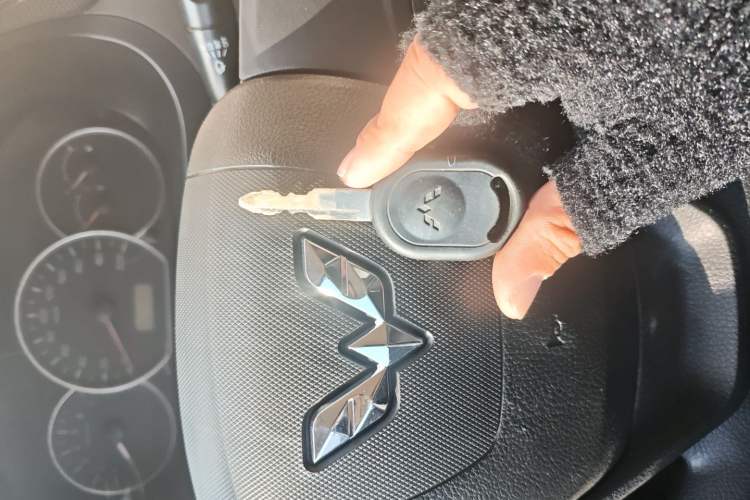 Used Wuling Hongguang 2015 1.5L S Base Model China IV
