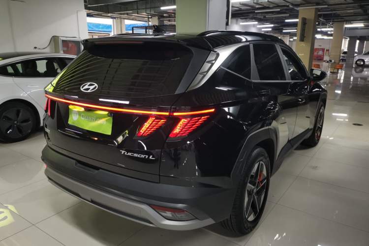 Used Hyundai Tucson 2025 Tucson L 1.5T Elite Edition Rear Right 45 Deg