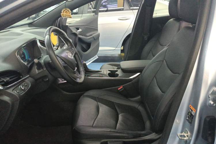 Used Buick VELITE 5 2017 Urban Extended-Range Model Left Front Seat