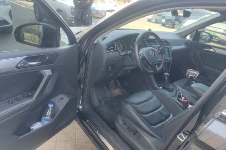 Used Volkswagen Tiguan L 2019 Revised 330TSI Automatic Two-Wheel Drive Smart & Luxury Edition China VI Standard Driver Seat