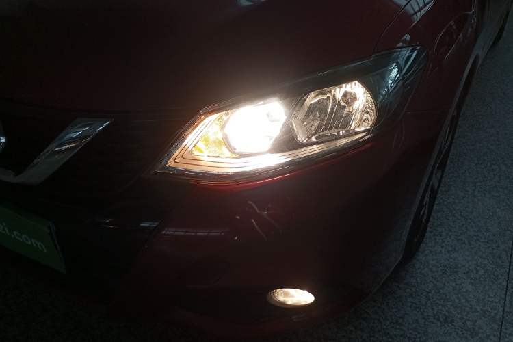 Used Nissan Tiida 2016 1.6L CVT Smart Drive Edition Left Front Headlight