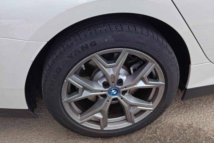 Used BMW i3 2022 eDrive 35 L
