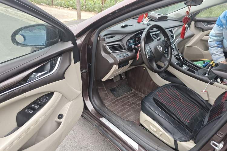 Used Buick LaCrosse 2018 20T Leading Model
