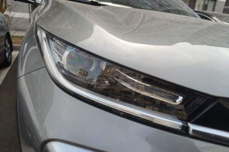 Used EXEED Lingyun 2024 300T Two-Wheel Drive Starlight Edition Right Front Headlight