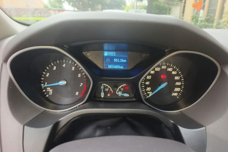 Used Ford Focus 2012 Sedan 1.6L Automatic Comfort Model
