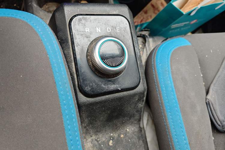 Used Dongfeng Xiaokang EC36II 2023 Chongqing Innovision 38.64 kWh Gear Lever