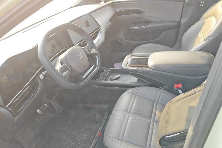 Used Hongqi EH7 2024 690 Pro
