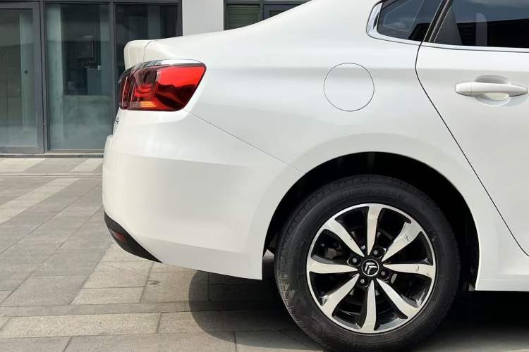 Used Citroen C4 Sega 2018 1.6L Automatic Luxury Model Right Rear Wheel Hub