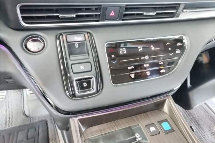 Used Honda Odyssey 2022 2.0L eHEV Sharp Enjoyment Edition
