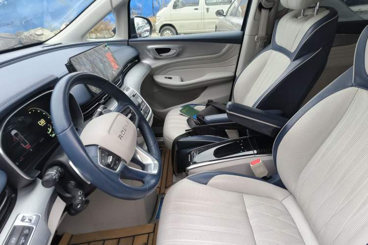 Used Roewe iMAX8 2021 400TGI Supreme Series Prestige Edition
