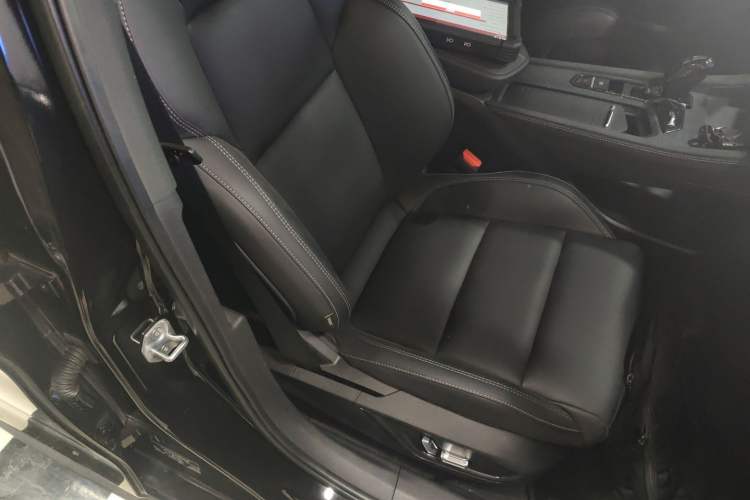 Used Lynk & Co 03 2023 1.5TD DCT JingPlus
