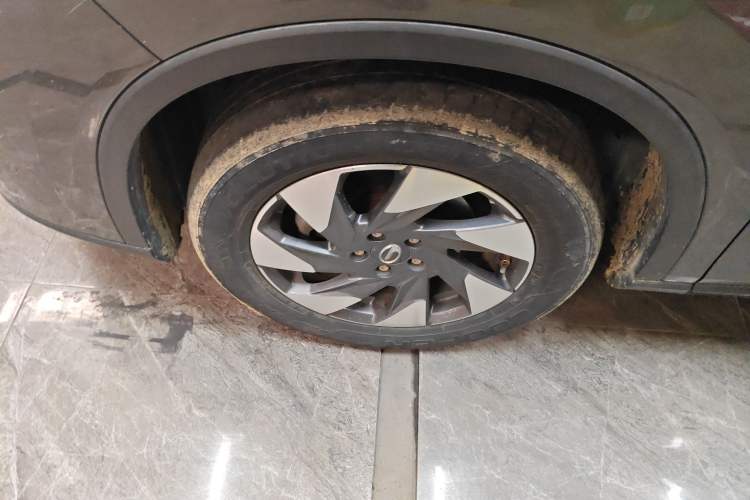 Used GAC Trumpchi GS4 2020 270T Automatic Elite Tech Edition Left Front Wheel Hub