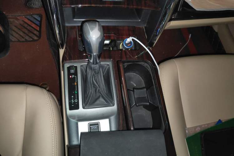 Used Toyota Reiz 2010 2.5V Fengdu Elite Edition
