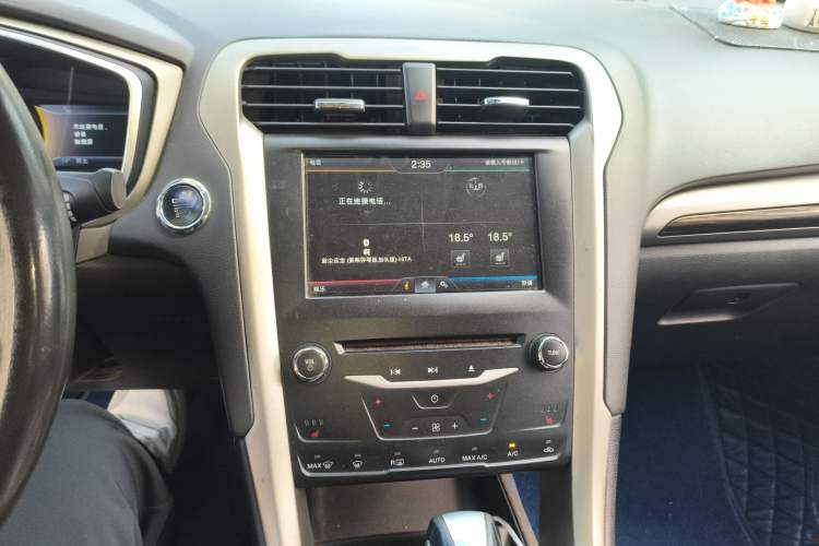 Used Ford Mondeo 2013 2.0L GTDi 200 Luxury Model
