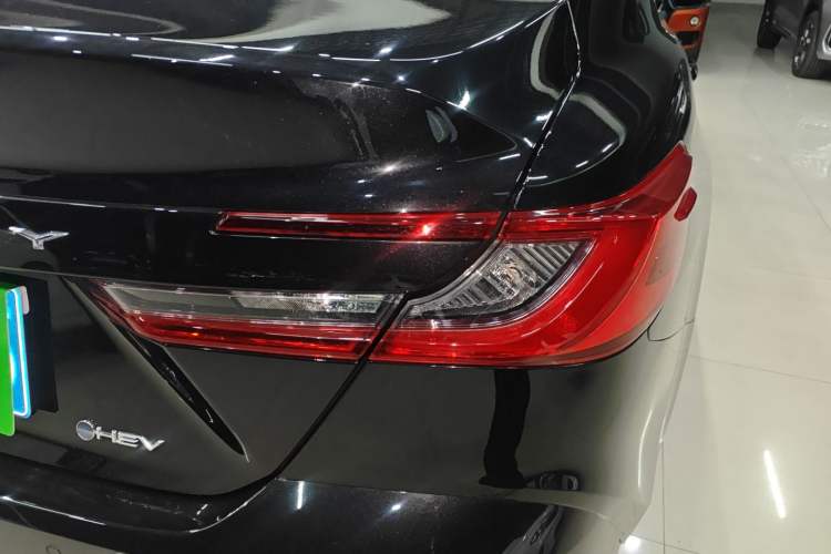 Used Toyota Camry 2024 Dual-Motor 2.0 HE Elite Edition