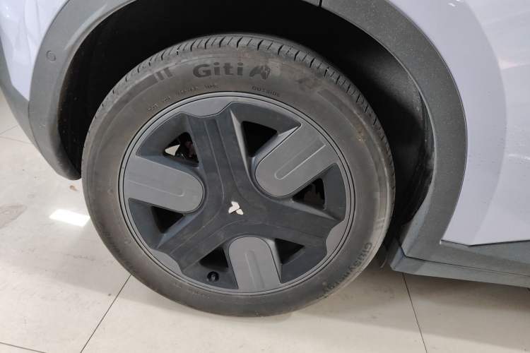 Used firefly 2025 Illuminated Edition
