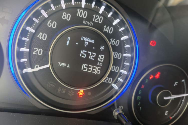 Used Honda Crider 2013 1.8L automatic luxury edition
