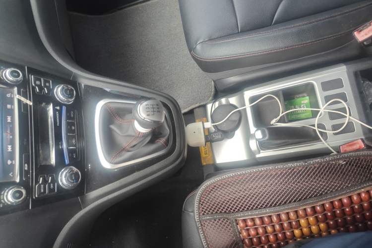 Used Haval H6 2015 Upgraded Model 1.5T Manual Two-Wheel Drive Elite Version