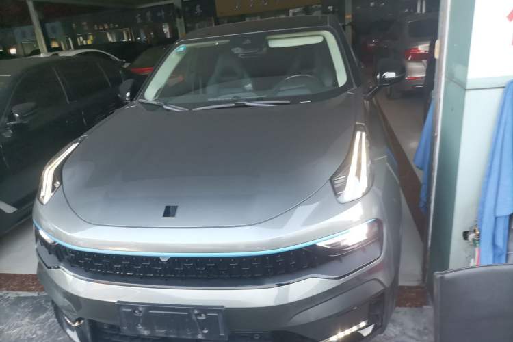 Used Lynk & Co 05 2020 2.0TD Two-Wheel Drive Shine Halo
