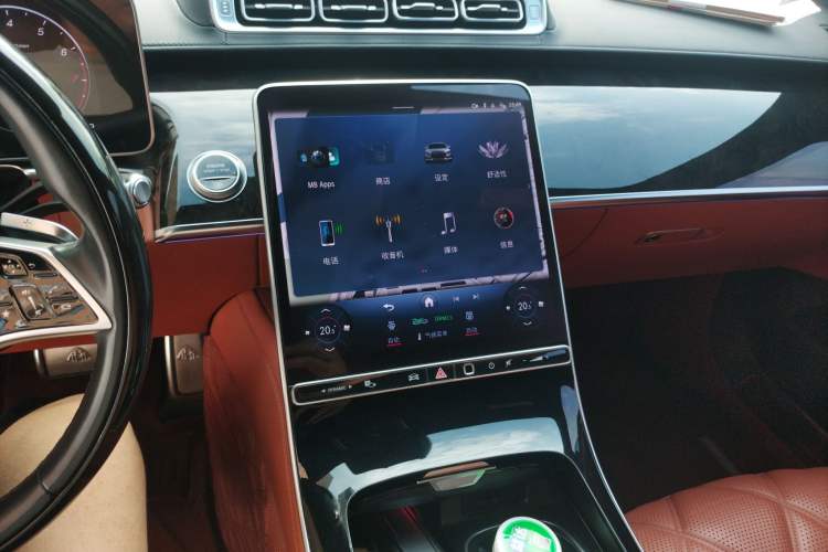 Used Mercedes-Benz Maybach S-Class 2022 S 480 4MATIC Intelligent Premium Special Edition Audio And AC Panel