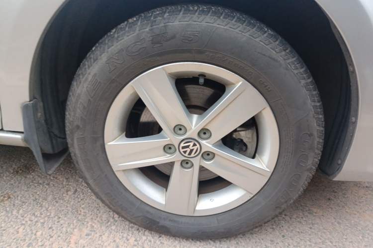 Used Volkswagen Bora 2014 1.6L Manual Fashion Edition