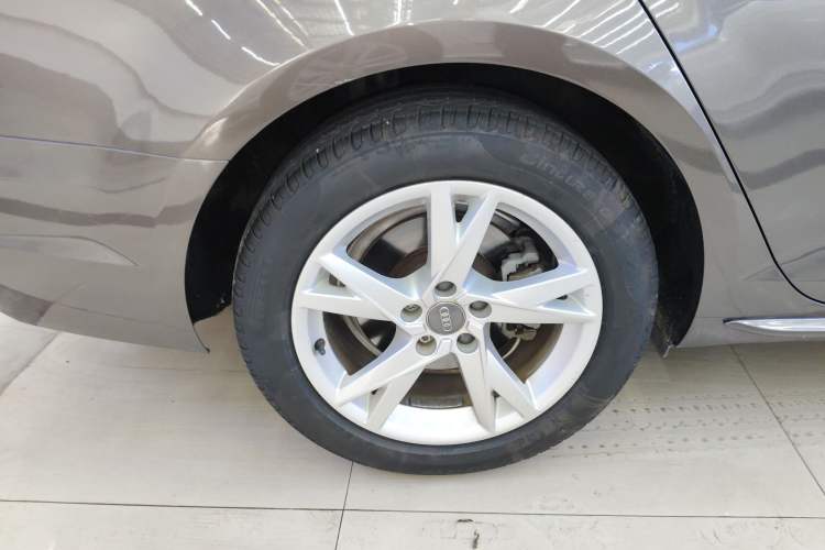 Used Audi A4L 2017 Plus 40 TFSI Ambition Model Right Rear Wheel Hub