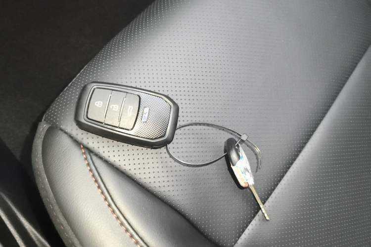 Used Toyota YARiS L Zhi Xuan 2022 X-Trail 1.5L CVT Luxury PLUS Edition