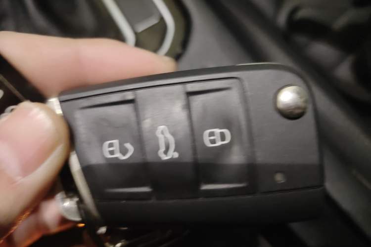 Used Volkswagen Magotan 2025 Zhongxiang Version 280TSI DSG Comfort Edition