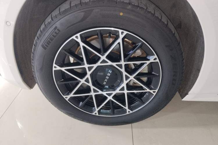 Used Zeekr 009 2024 Six-Seat Executive Version 4WD 108 kWh