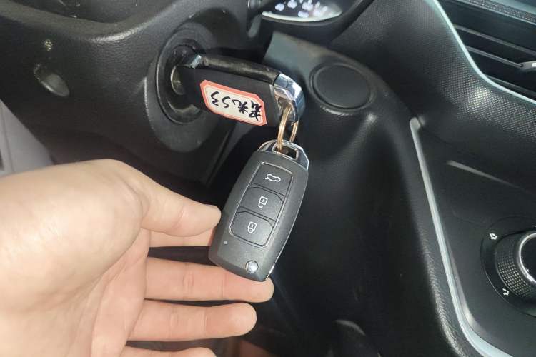 Used Wuling Hongguang S3 2018 1.5L Manual Standard Version China V Standard