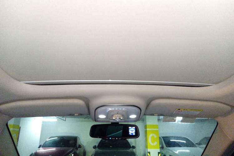 Used BYD Yuan New Energy 2018 EV360 Smart Connected Cool Model