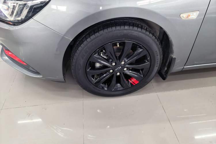 Used Chevrolet Monza 2019 Redline 320T Dual-Clutch Sporty Version China VI Standard
