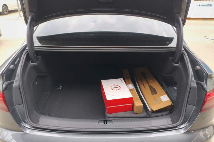 Used Audi A4L 2022 40 TFSI Fashion Dynamic Model
