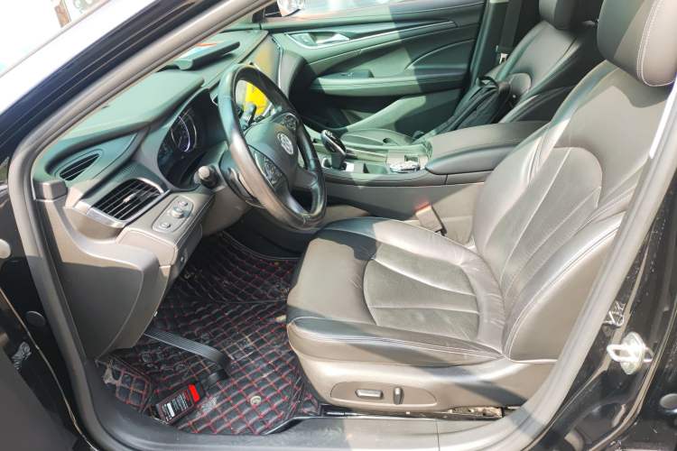 Used Buick LaCrosse 2018 20T Elite Edition Left Front Seat