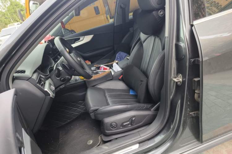 Used Audi A4L 2022 40 TFSI Fashion Dynamic Model
