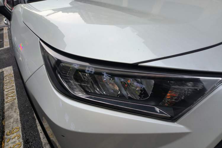 Used Toyota RAV4 2020 2.0L CVT 4x4 Trend Edition
