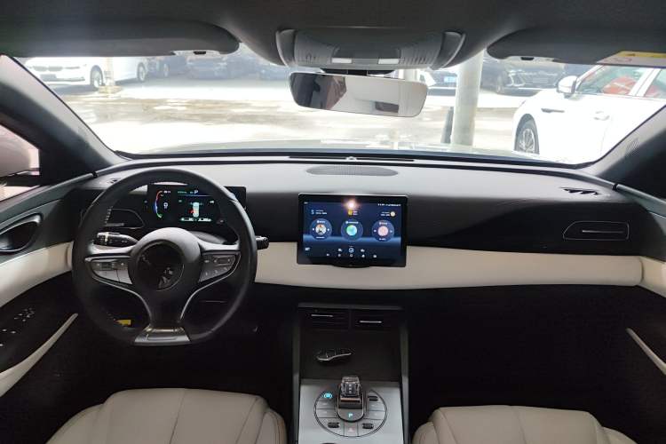 Used BYD Seal 06 New Energy 2024 DM-i 80KM Luxury Model Center Console