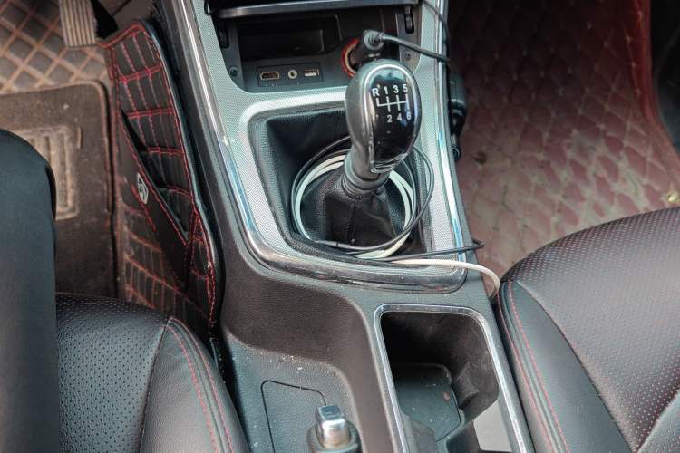 Used Baojun 560 2016 1.8L Manual Luxury Edition