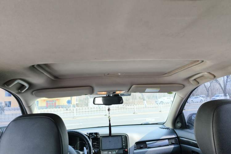 Used Mitsubishi Outlander 2018 2.4L 4x4 Elite Edition 5 Seats
