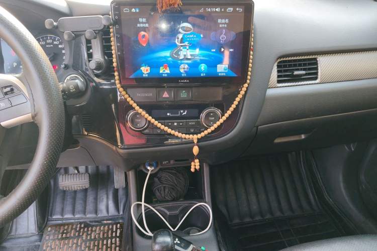 Used Mitsubishi Outlander 2014 2.4L 4x4 Deluxe Value Edition 5 Seats