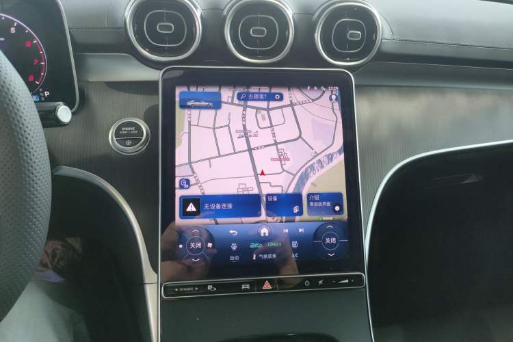 Used Mercedes-Benz C-Class 2025 Refresh C 200 L Sport Edition Audio And AC Panel