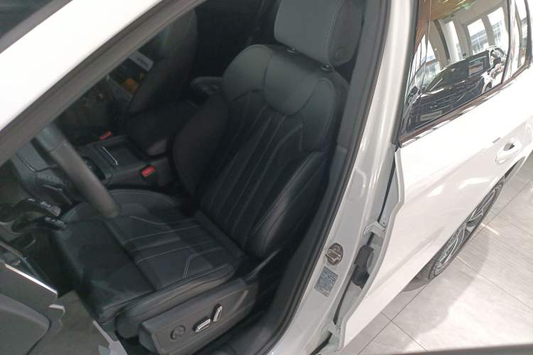 Used Audi Q5L 2023 40T Luxury Dynamic Model