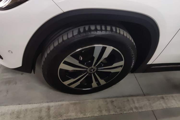 Used Mercedes-Benz GLA 2022 GLA 200 Left Front Wheel Hub