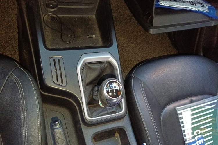 Used JMC Baodian 2020 2.5T Diesel Two-Wheel Drive Comfort Edition Long Wheelbase JX4D25A6L