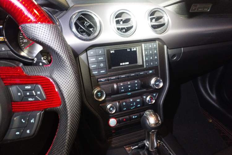 Used Ford Mustang 2015 2.3T Automatic U.S.-Spec Version Audio And AC Panel