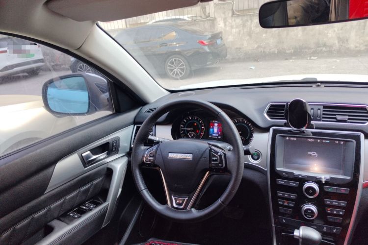 Used Haval H2 2016 Red-Label 1.5T Automatic Two-Wheel Drive Luxury Model