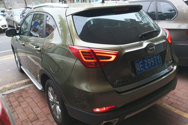 Used GAC Trumpchi GS5 Super 2015 1.8T Automatic Two-Wheel Drive Elite Edition